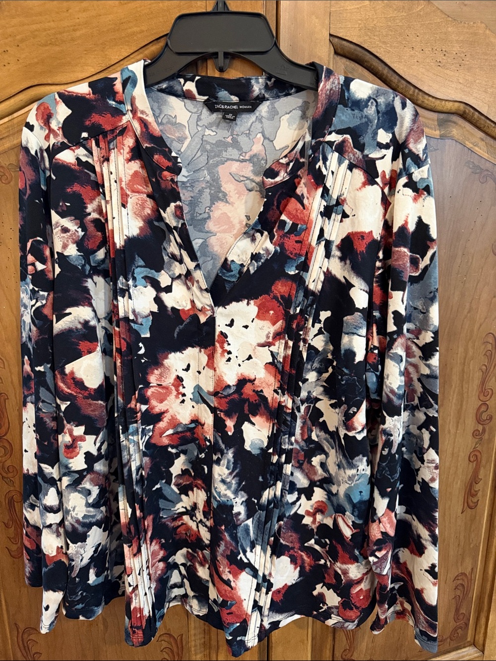 Stretch Floral V-Neck Blouse with Pintuck Detail size 1x